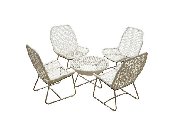 LOUNGE CHAIR WITH CUSHION